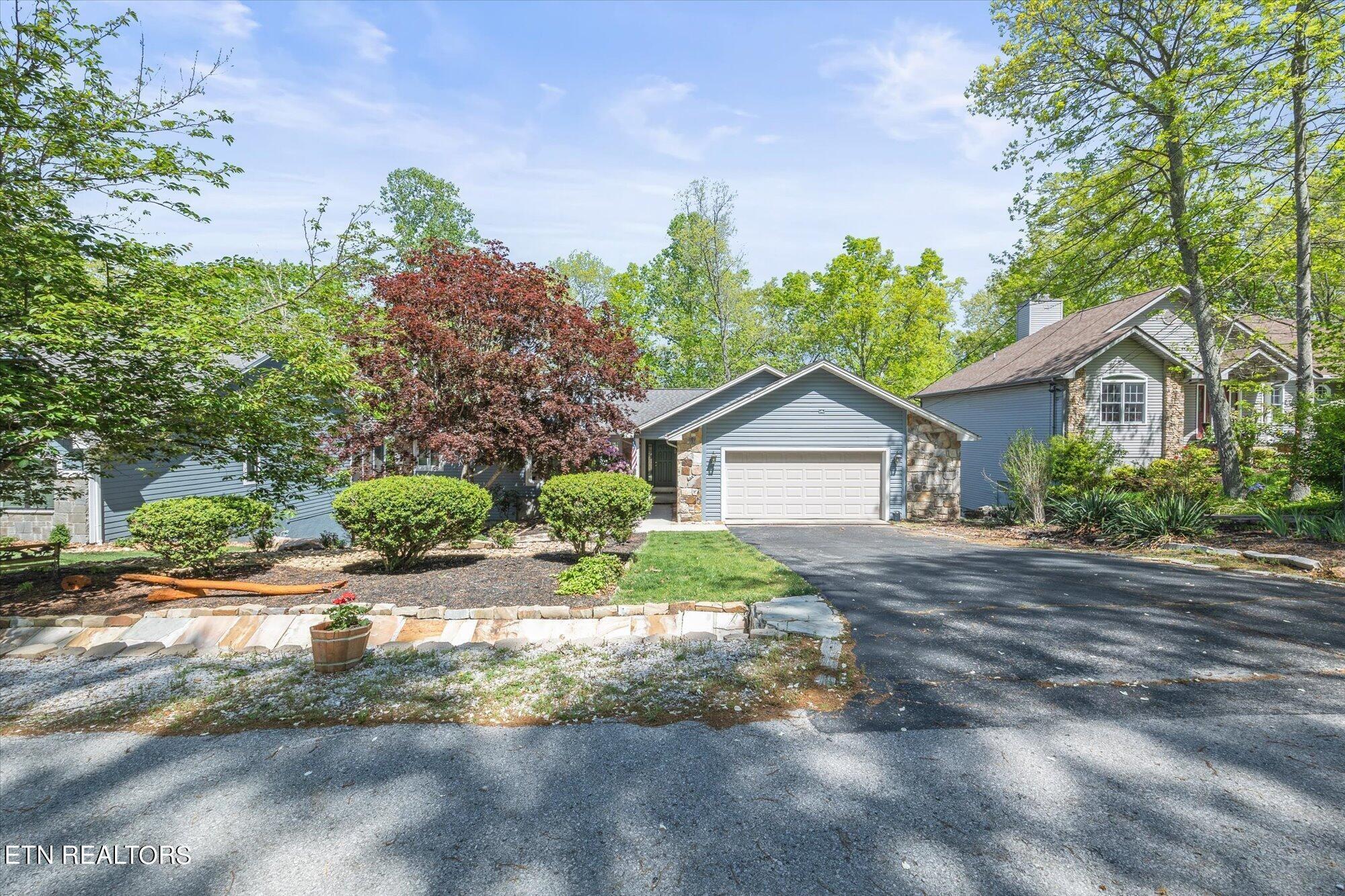 Property Image for 220 Lakeside Drive