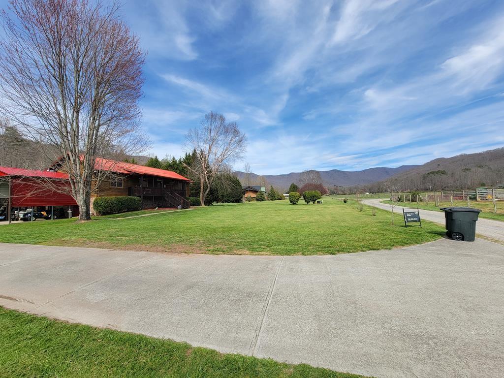 Property Image for 32 Mountain Meadows Way