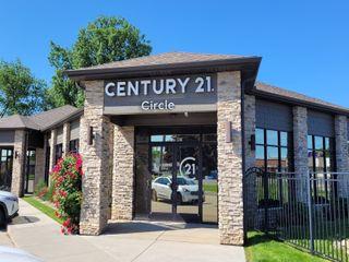 CENTURY 21 Circle