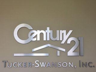 CENTURY 21 Tucker Swanson