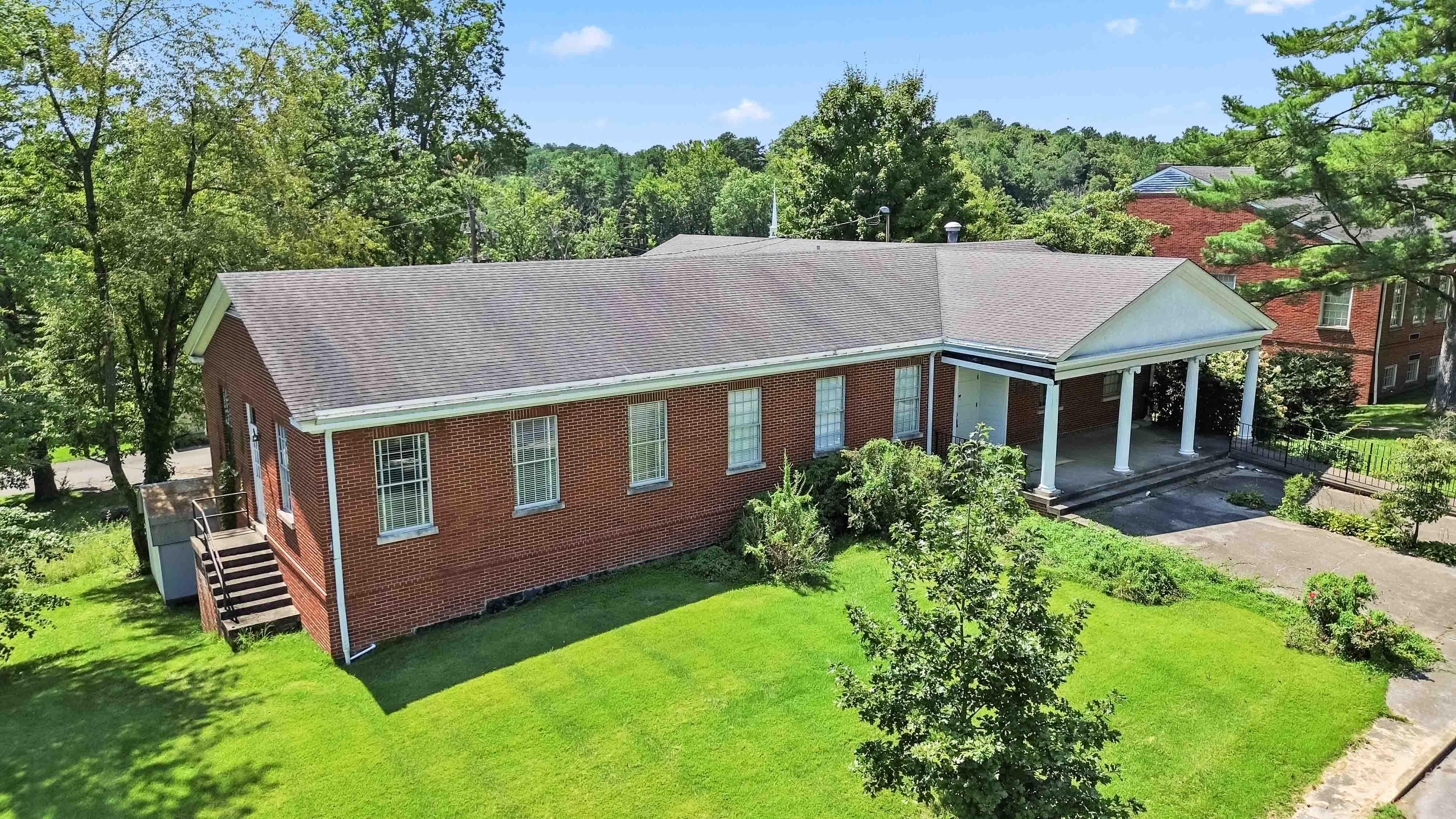 Property Image for 90 Bennett Circle