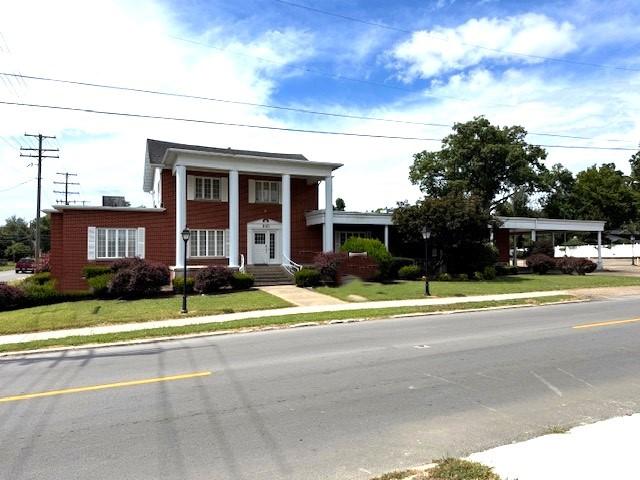 Property Image for 800 North Market Street