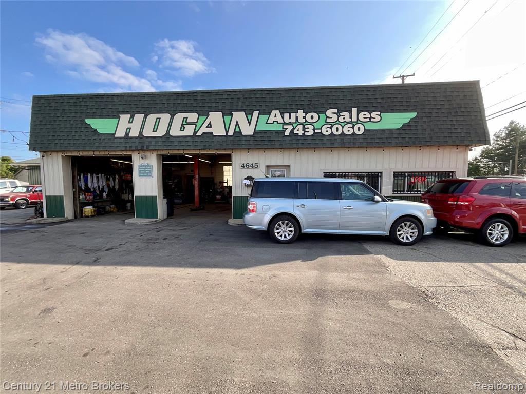 Property Image for 4645 S Saginaw Street