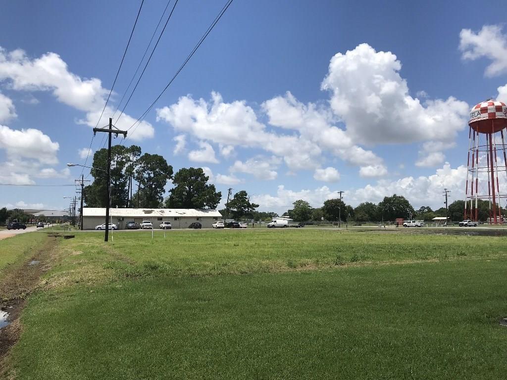 Property Image for Senator J Bennett Johnston Ave