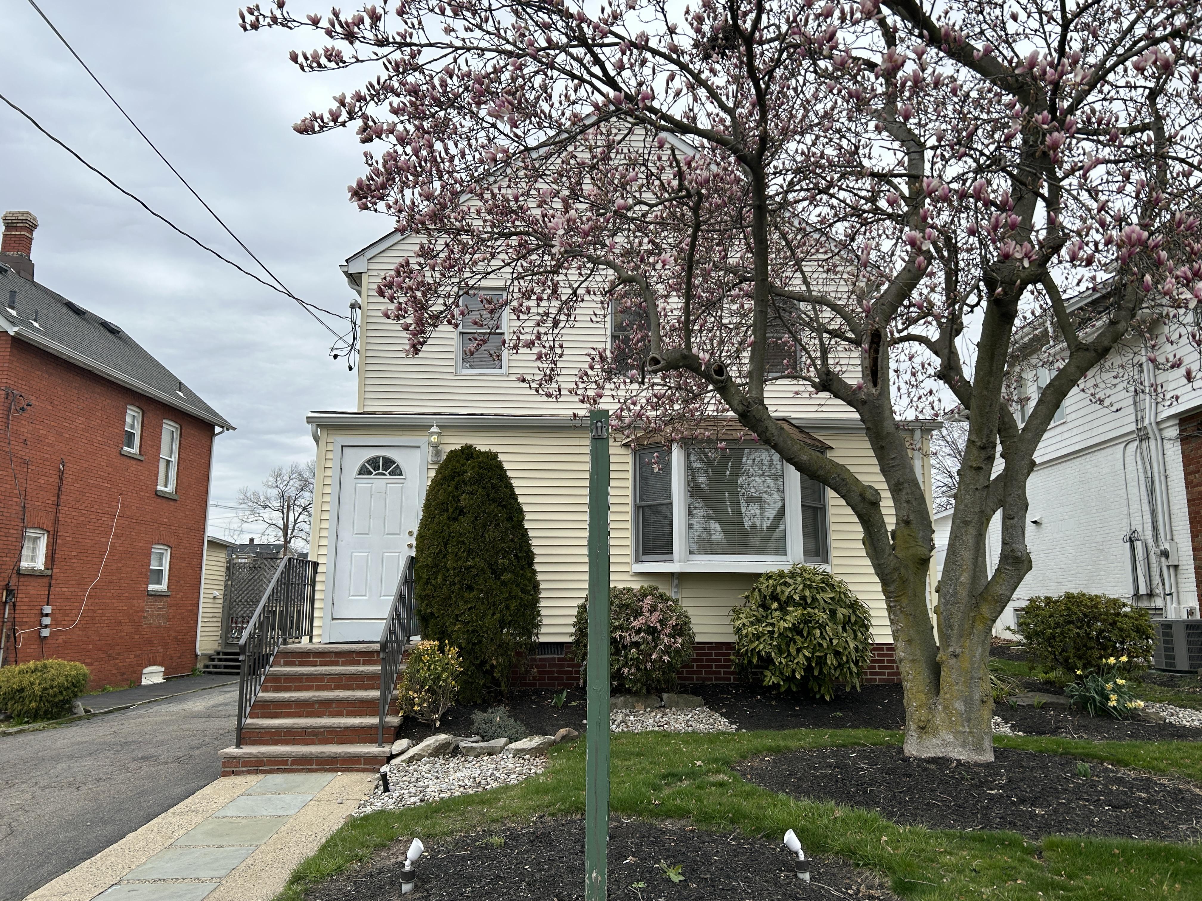 Property Image for 897 King George Rd