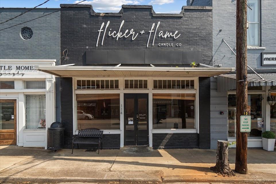 Property Image for 114 West College Street