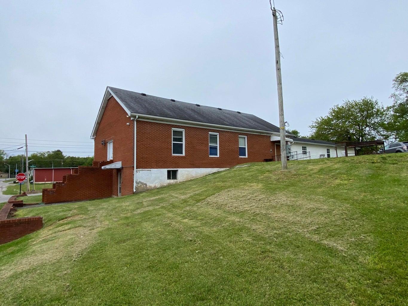 Property Image for 211 Sallee St