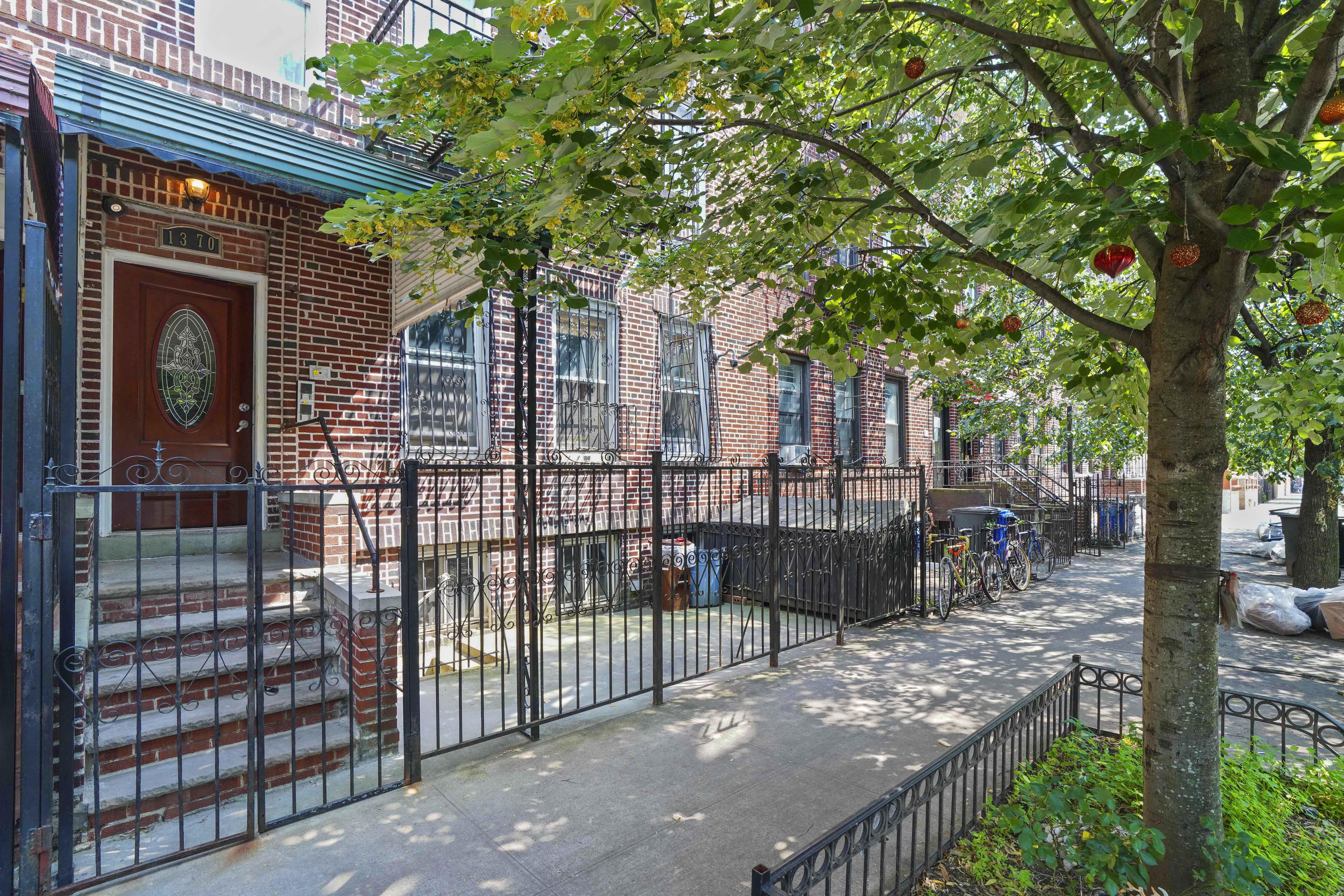 Property Image for 1370 Decatur Street