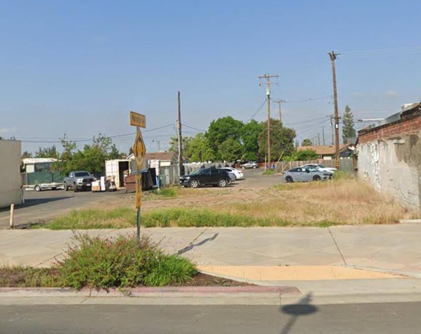 Property Image for 115 N Valencia Boulevard