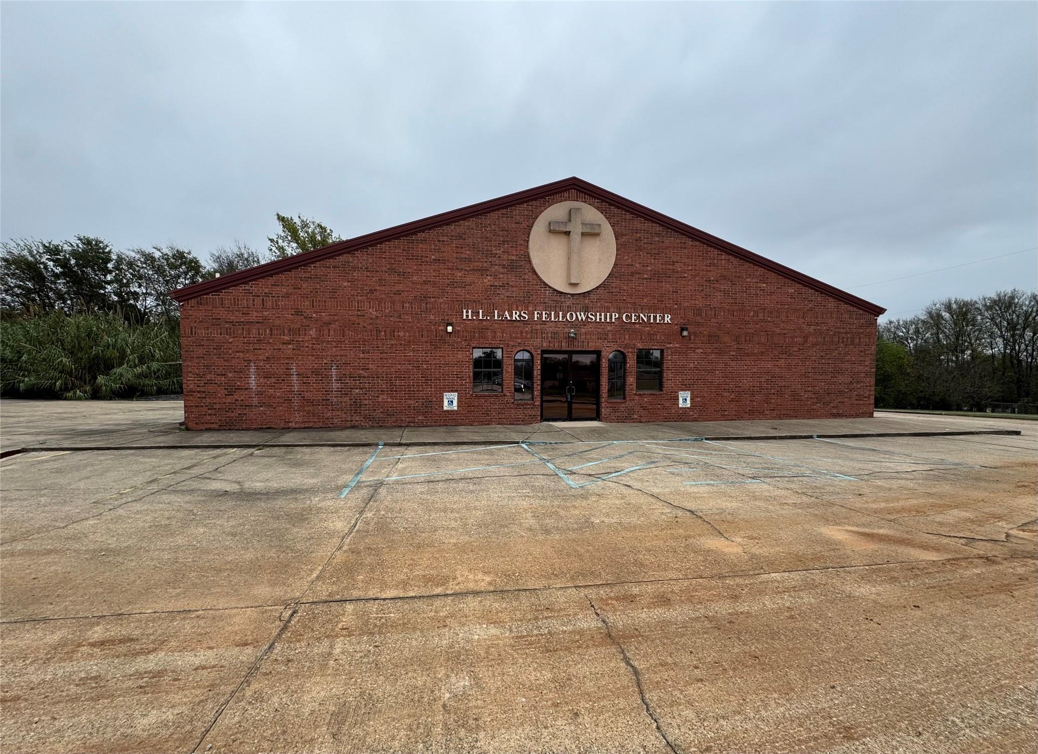 Property Image for 1427 Russell Road