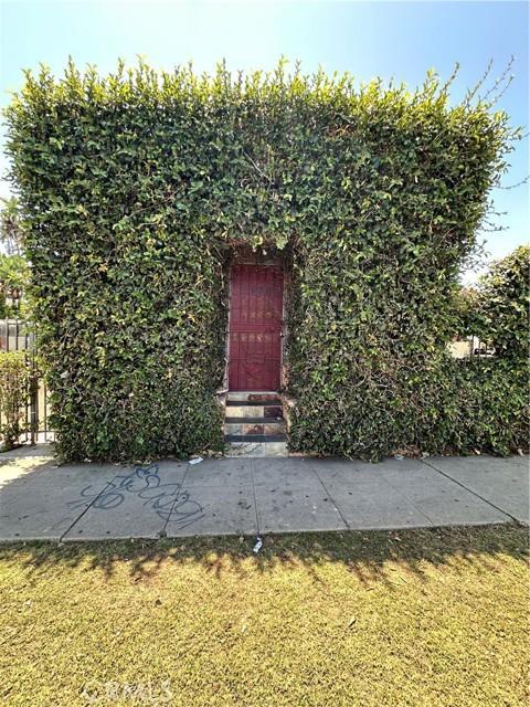 Property Image for 638 W Century Boulevard
