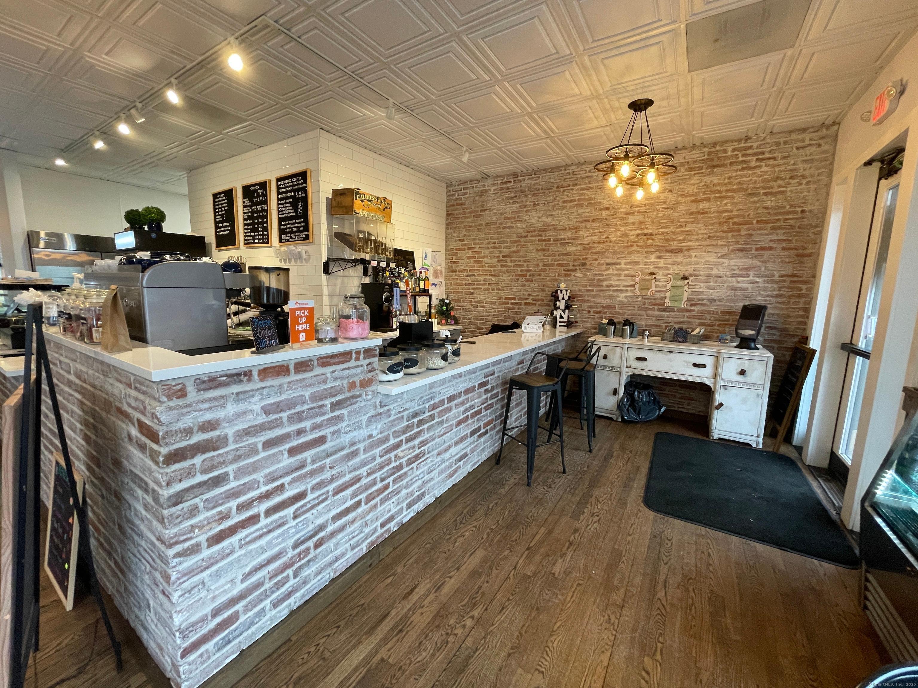 Property Image for 466 Heritage Road
