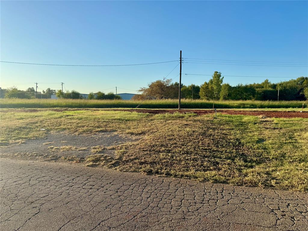 Property Image for 711 W Michigan Avenue