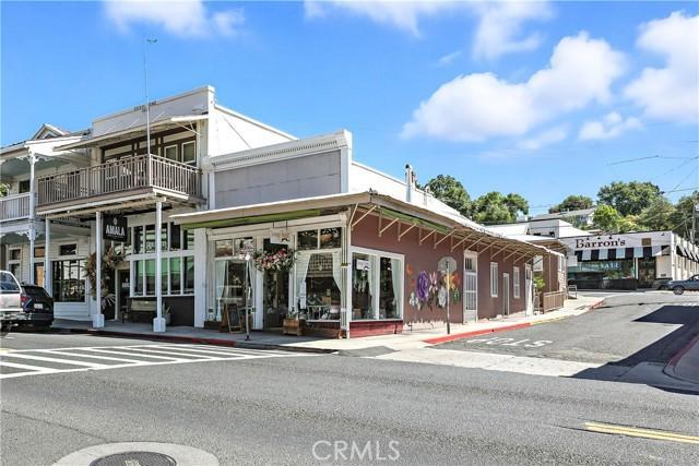 Property Image for 35 S Washington Street