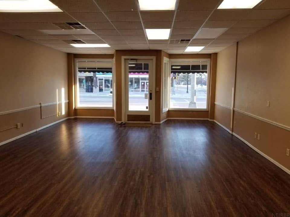 Property Image for 101 E Bremer Avenue
