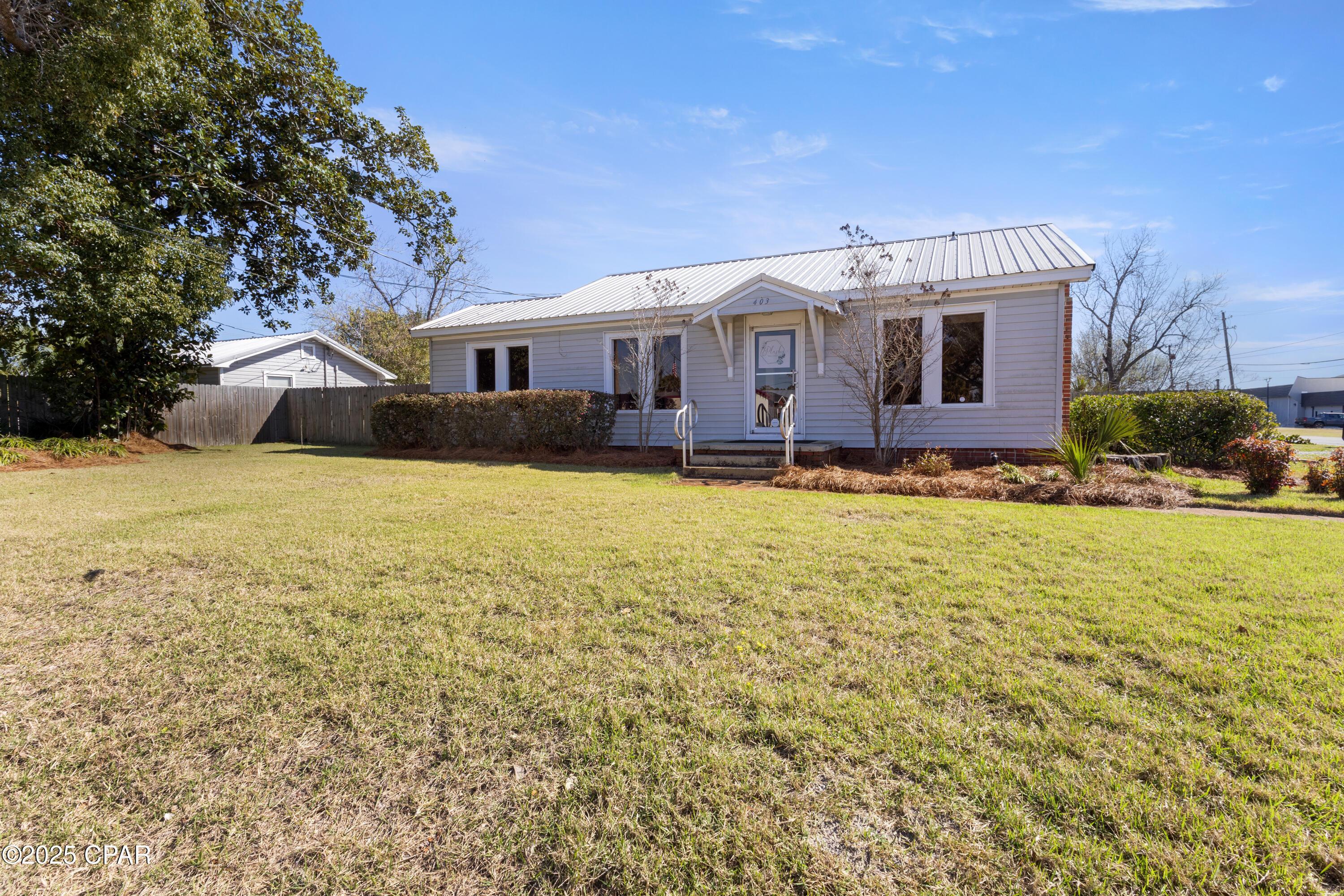 Property Image for 403 W 11th Street