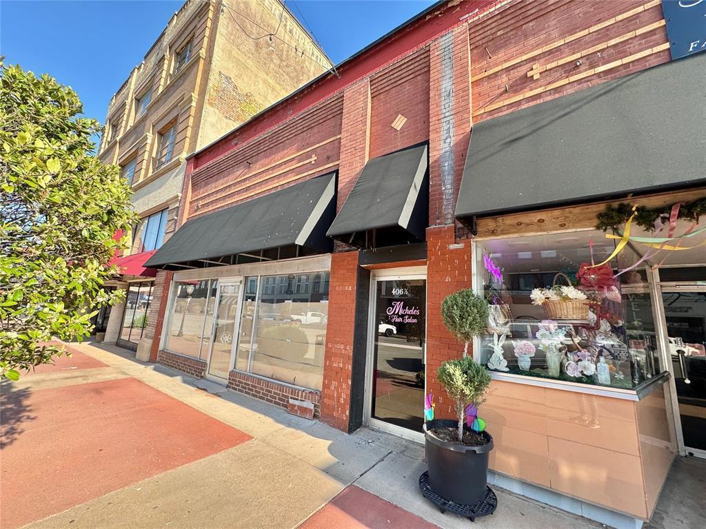 Property Image for 406 W Chickasha Avenue