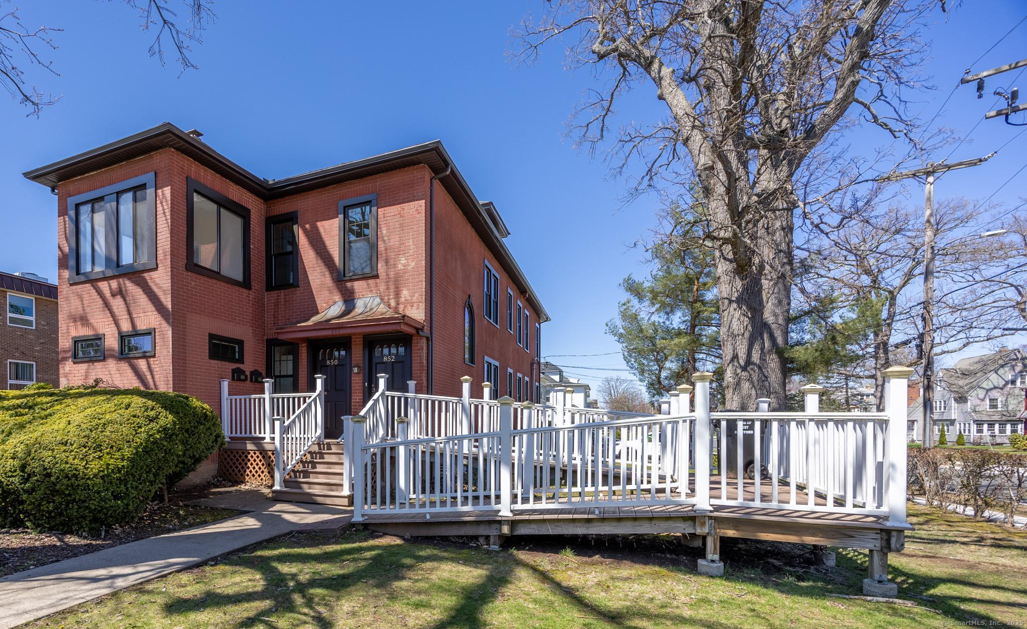 Property Image for 850 Farmington Avenue