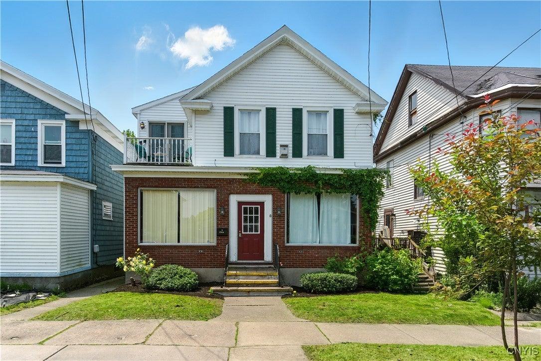 Property Image for 174 1/2 E 7th Street