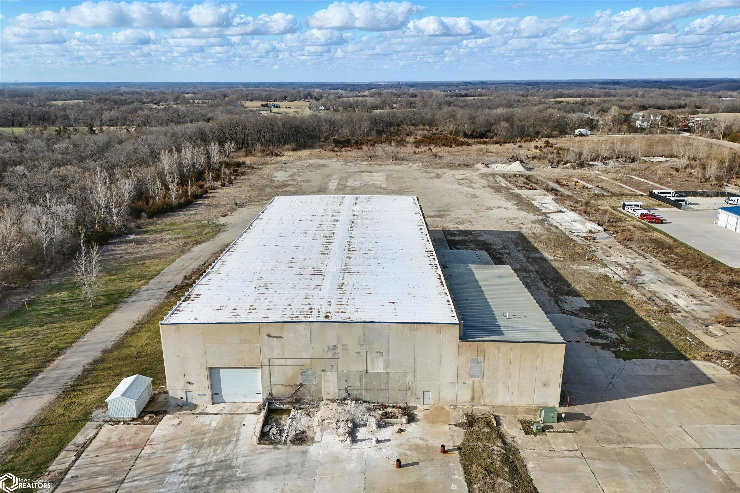 Property Image for 215 N Gear Avenue
