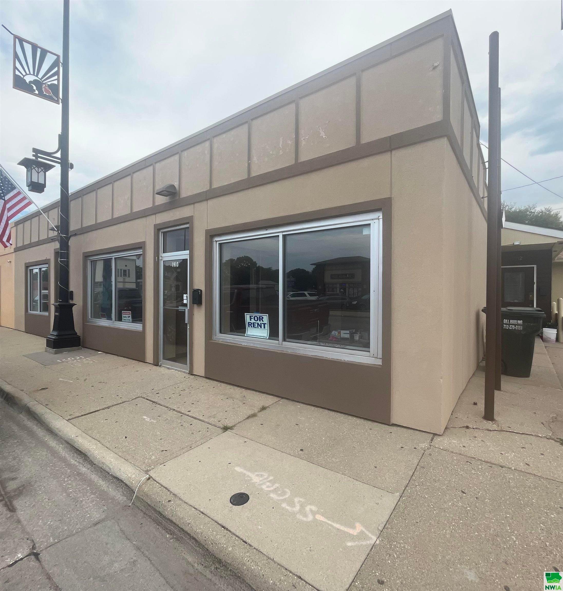 Property Image for 1908 and 1910 Dakota Avenue