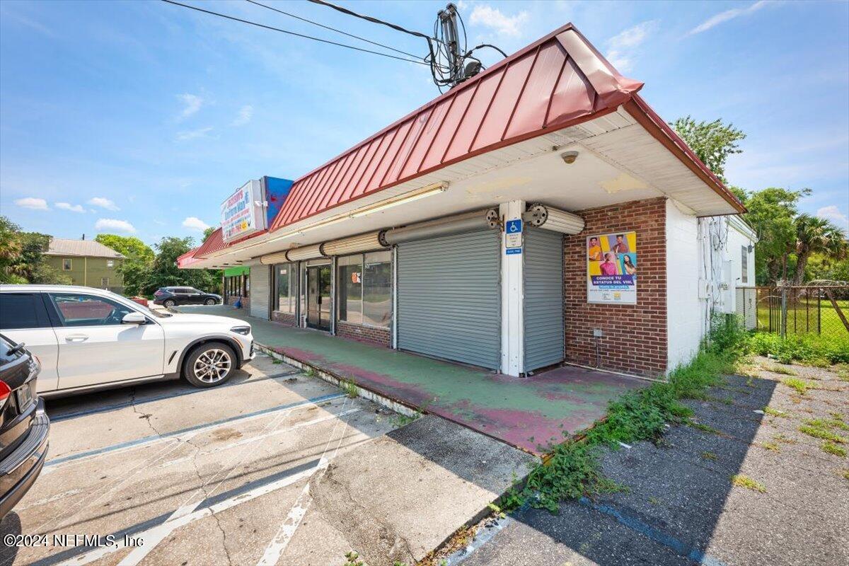 Property Image for 20 E 9th Street