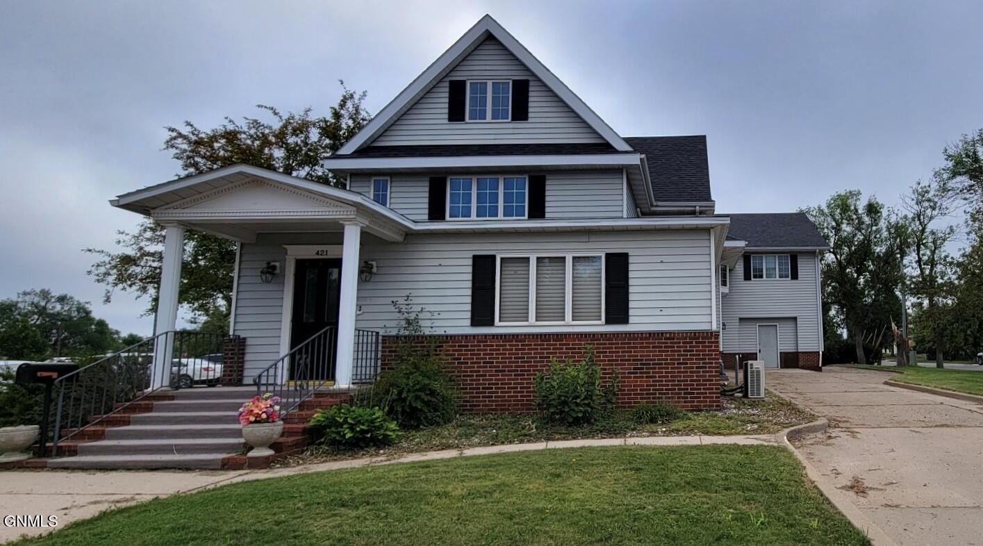 Property Image for 421 1st Avenue S