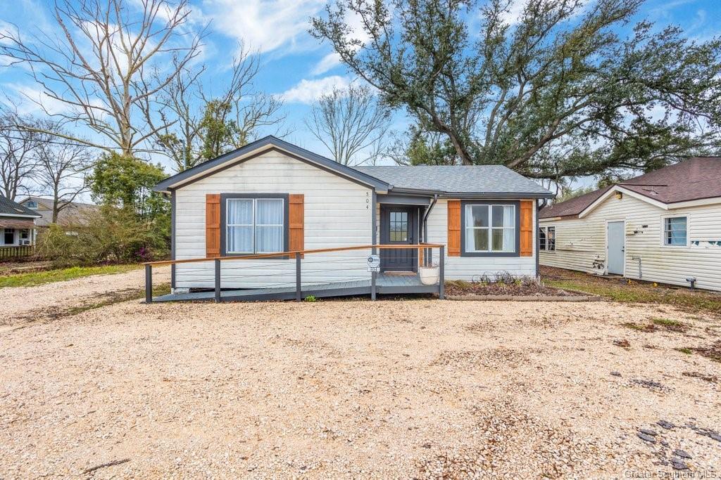 Property Image for 504 E College Street