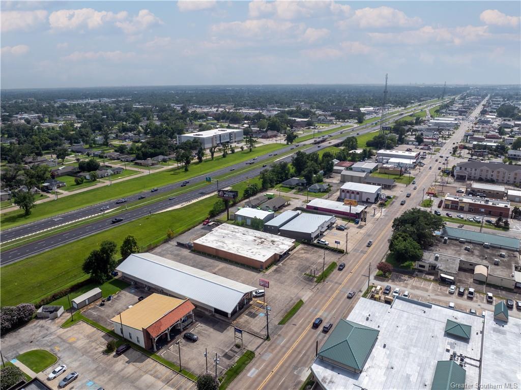 Property Image for 720 E Prien Lake Road E