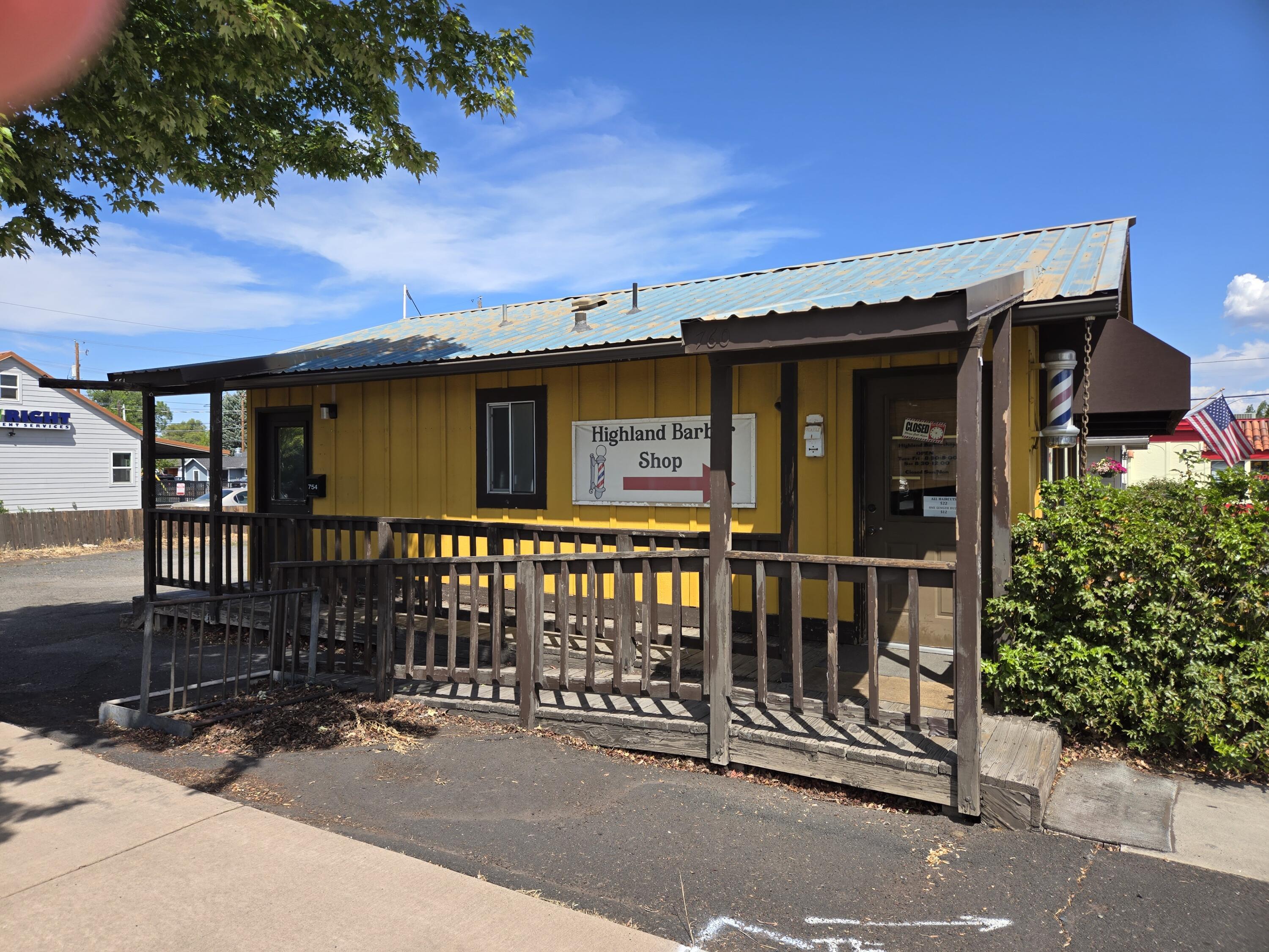 Property Image for 1041 SW Highland Avenue
