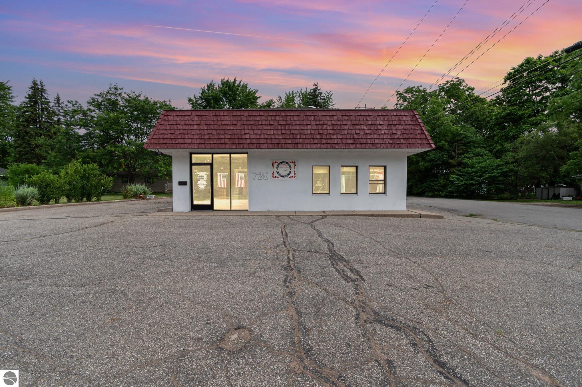Property Image for 725 E Center