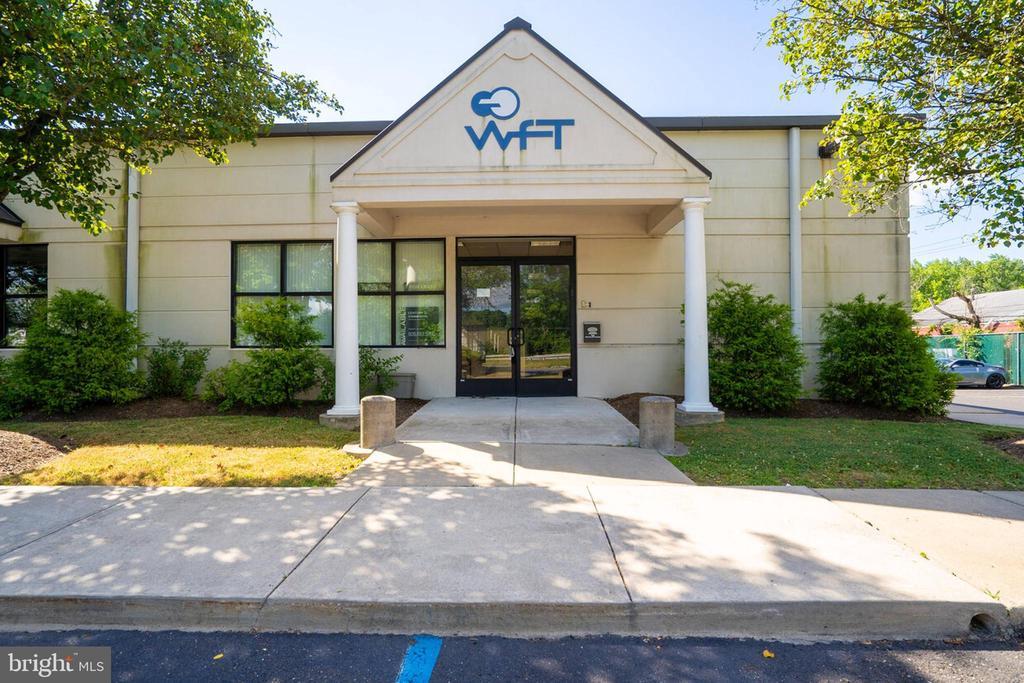 Property Image for 2850 Brunswick Pike