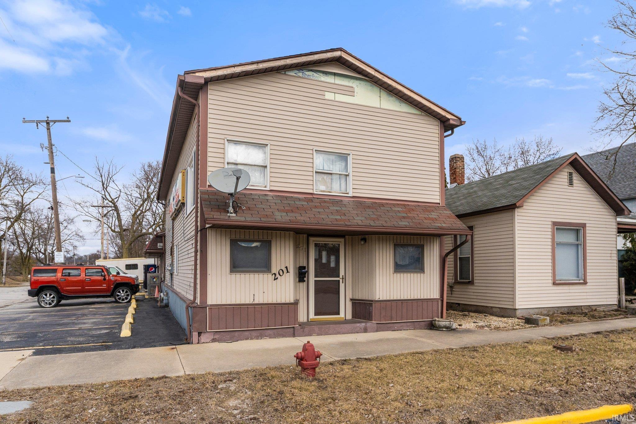 Property Image for 201 E Chicago St