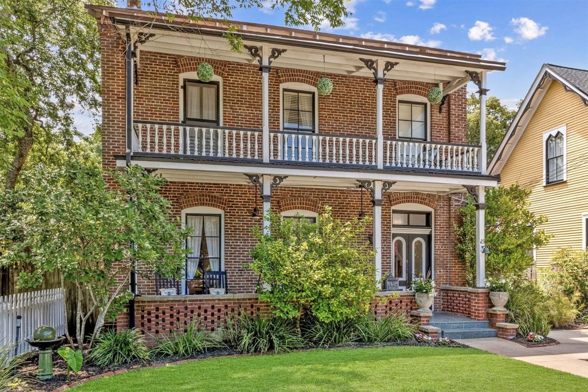 Property Image for 23 S 7th Street