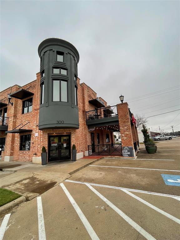 Property Image for 300 N 8th Street