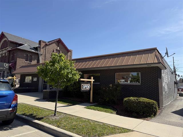 Property Image for 215 N Spring Street