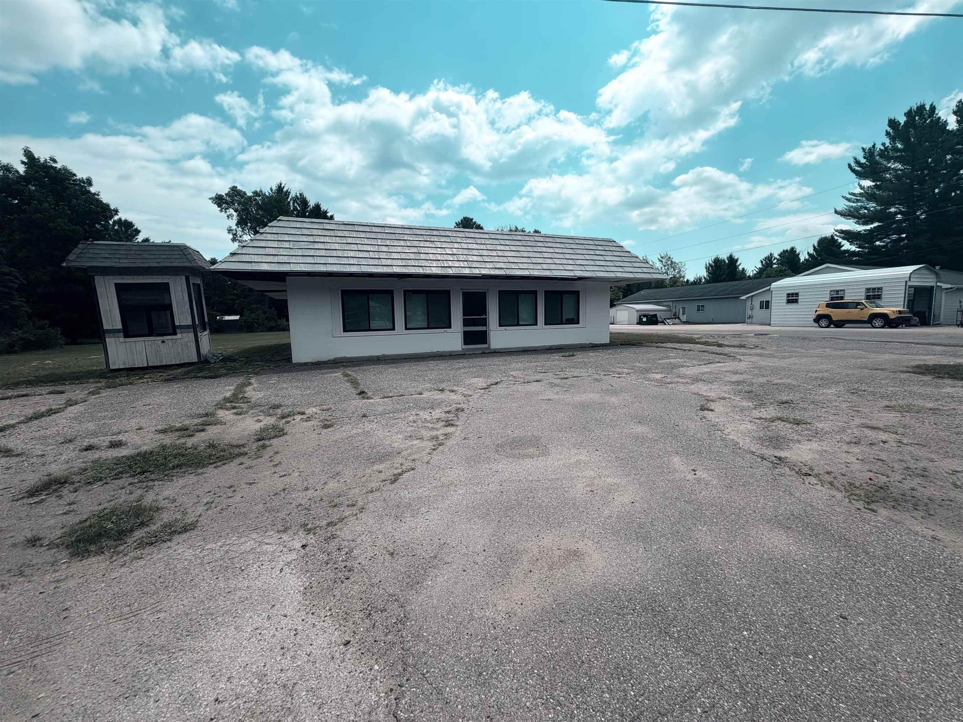 Property Image for 3390 N Clare
