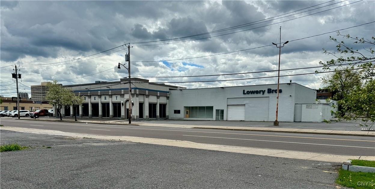 Property Image for 647 W Genesee Street