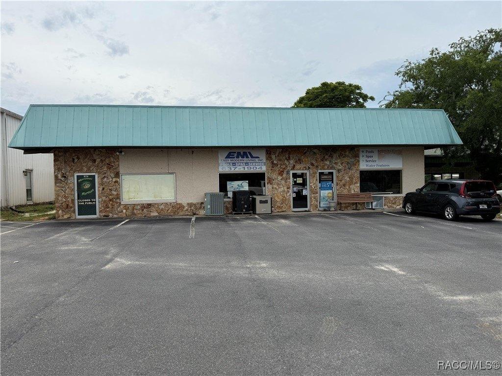 Property Image for 1003 S Us Highway 41