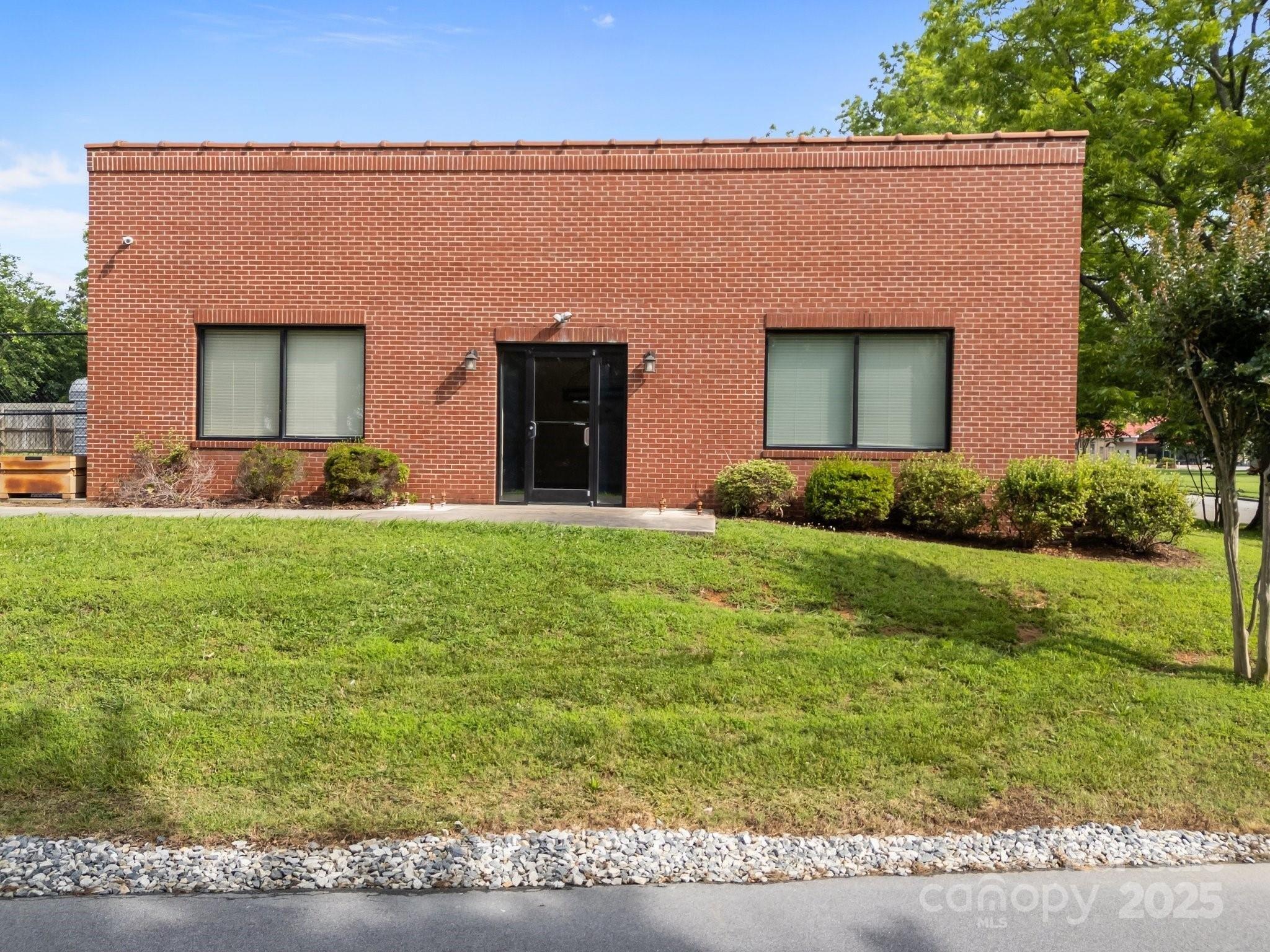 Property Image for 1432 N Lee Street
