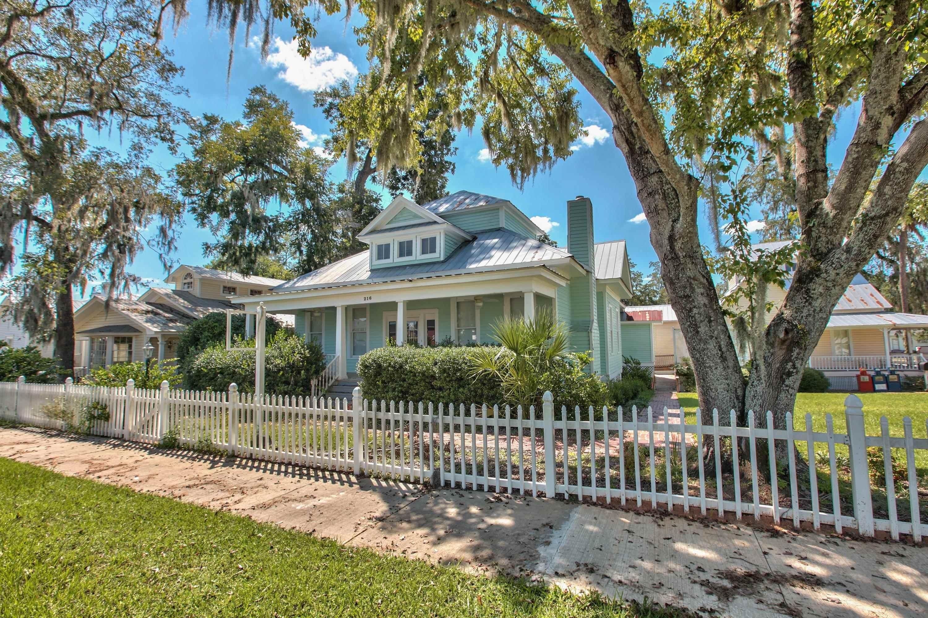 Property Image for 216 N Adams Street