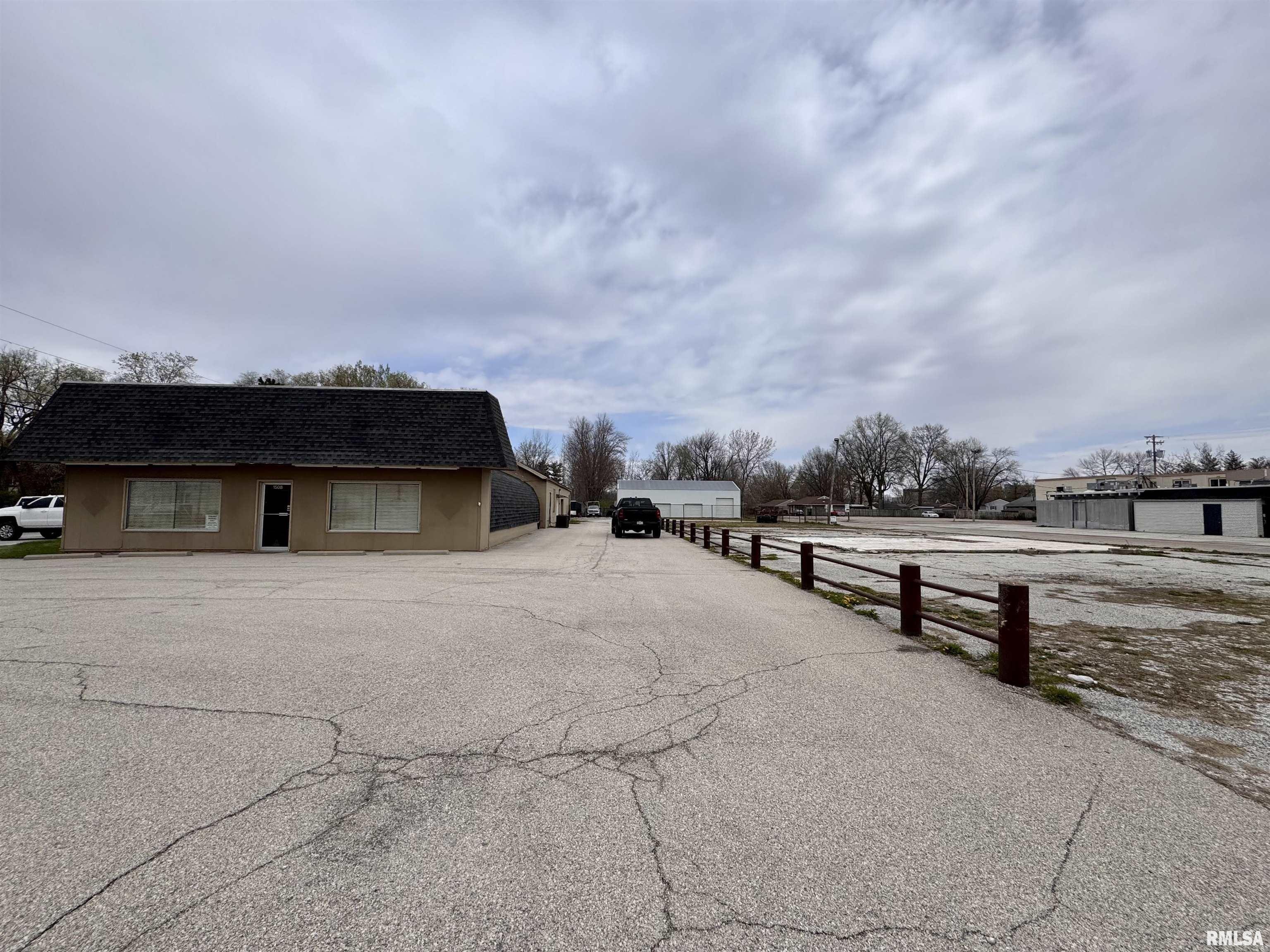 Property Image for 1508 W JACKSON Street
