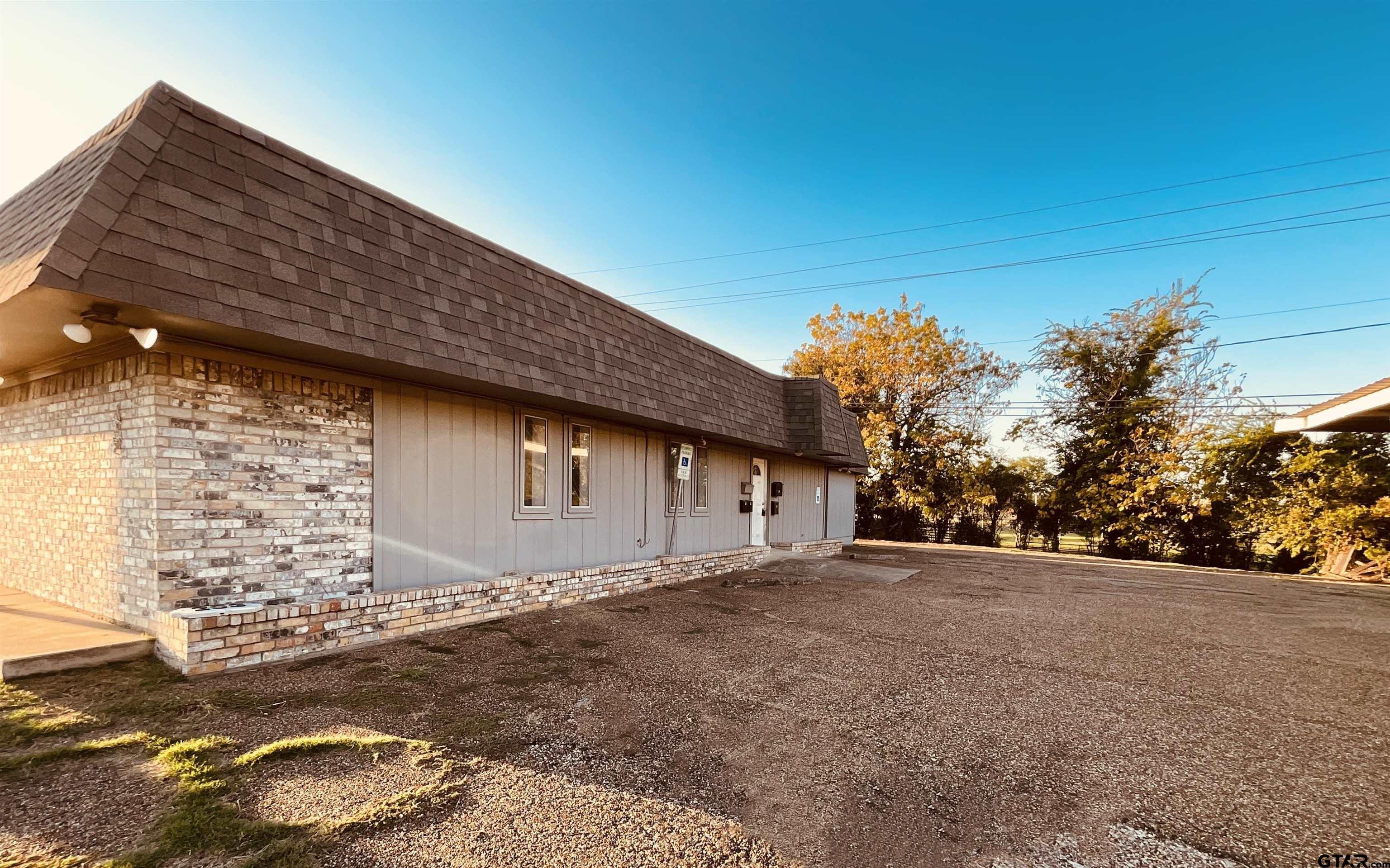Property Image for 203 E 16th