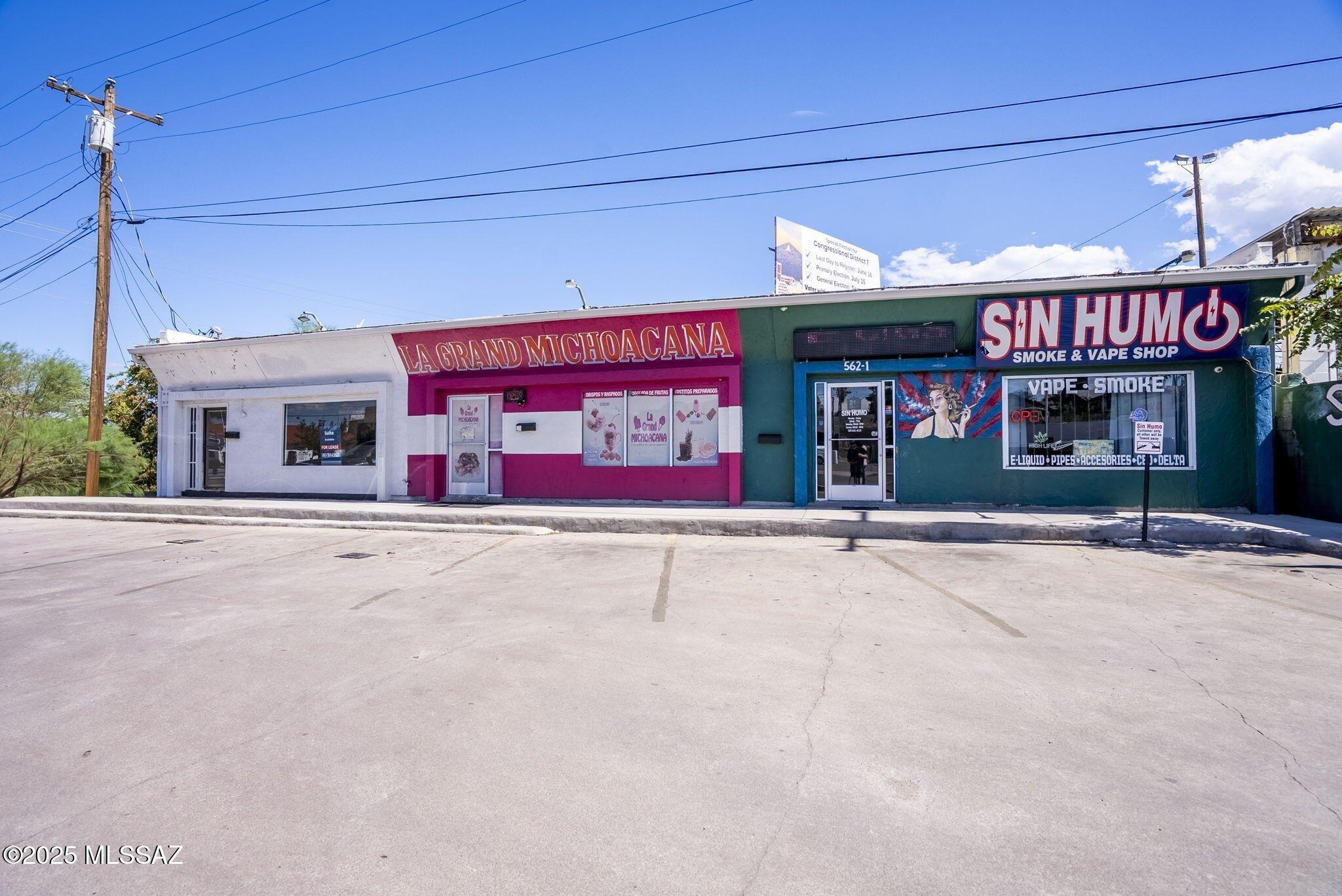 Property Image for 562 N Grand Avenue