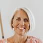 Headshot of Lori Flynn of Lori and Lindsay Homes