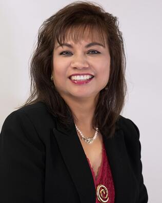 Headshot of Gloria Borillo