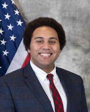 Headshot of Nate Burns