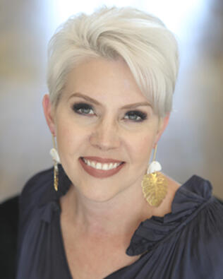 Headshot of Sarah Gunnip