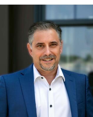 Headshot of Steve Ferreira