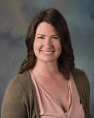 Headshot of Lindsay Cottrell